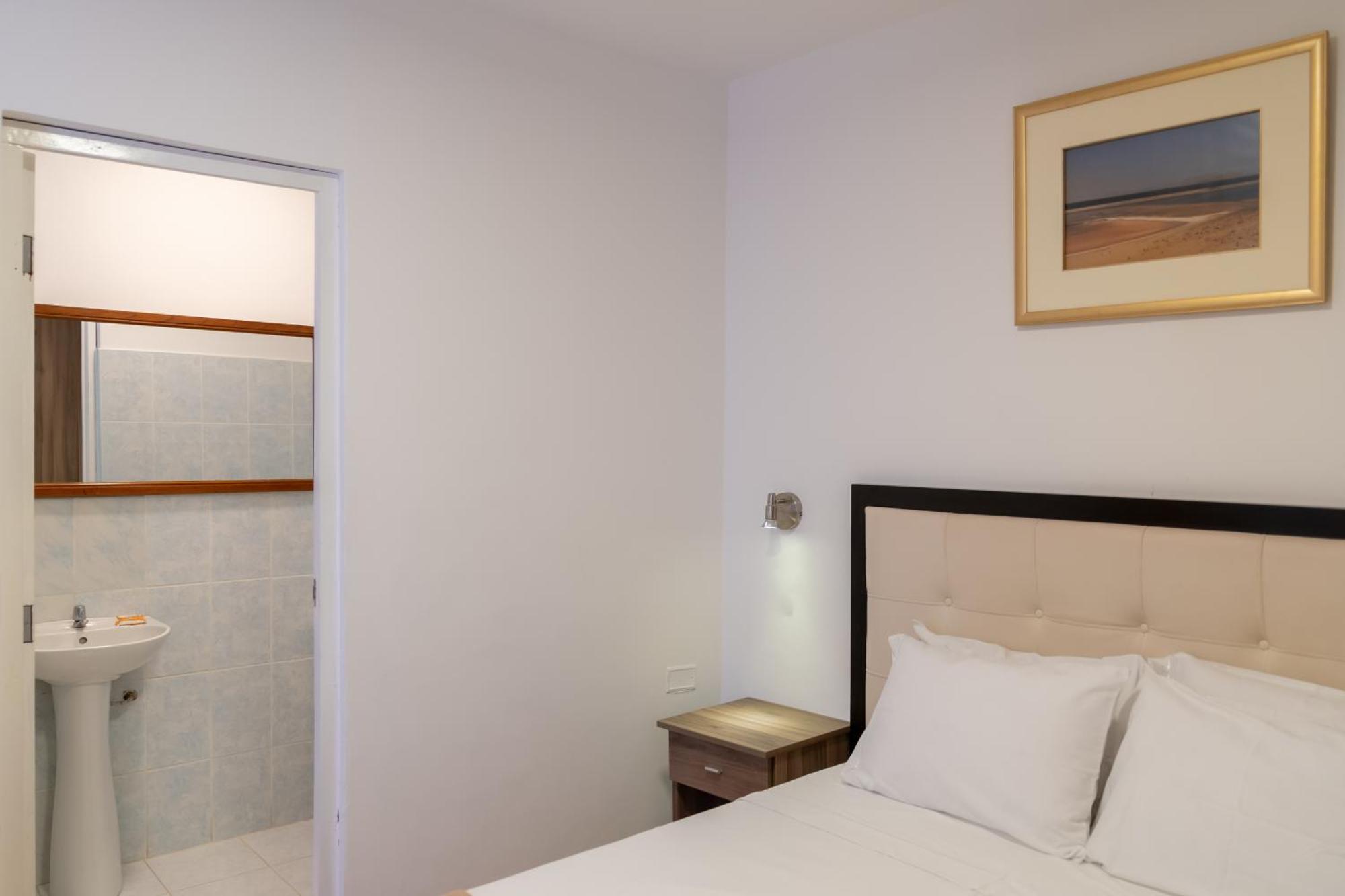 Hostal Los Frayles Paracas Luaran gambar