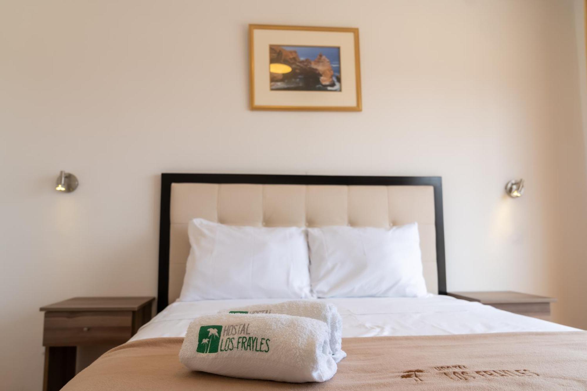 Hostal Los Frayles Paracas Luaran gambar