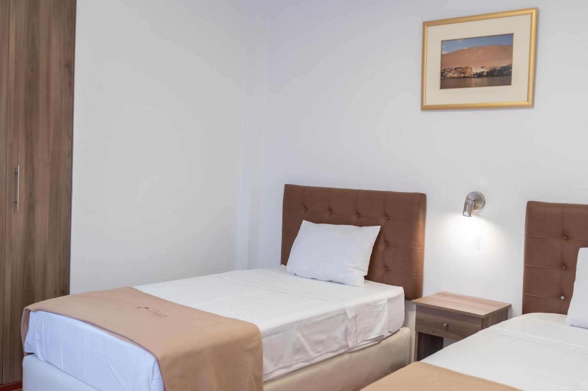 Hostal Los Frayles Paracas Luaran gambar