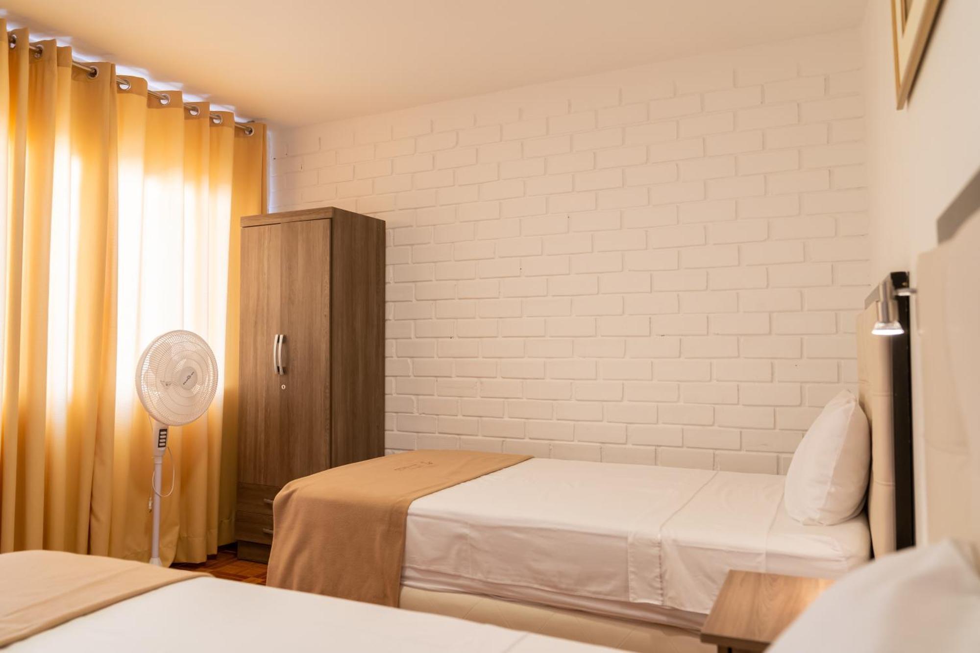 Hostal Los Frayles Paracas Luaran gambar